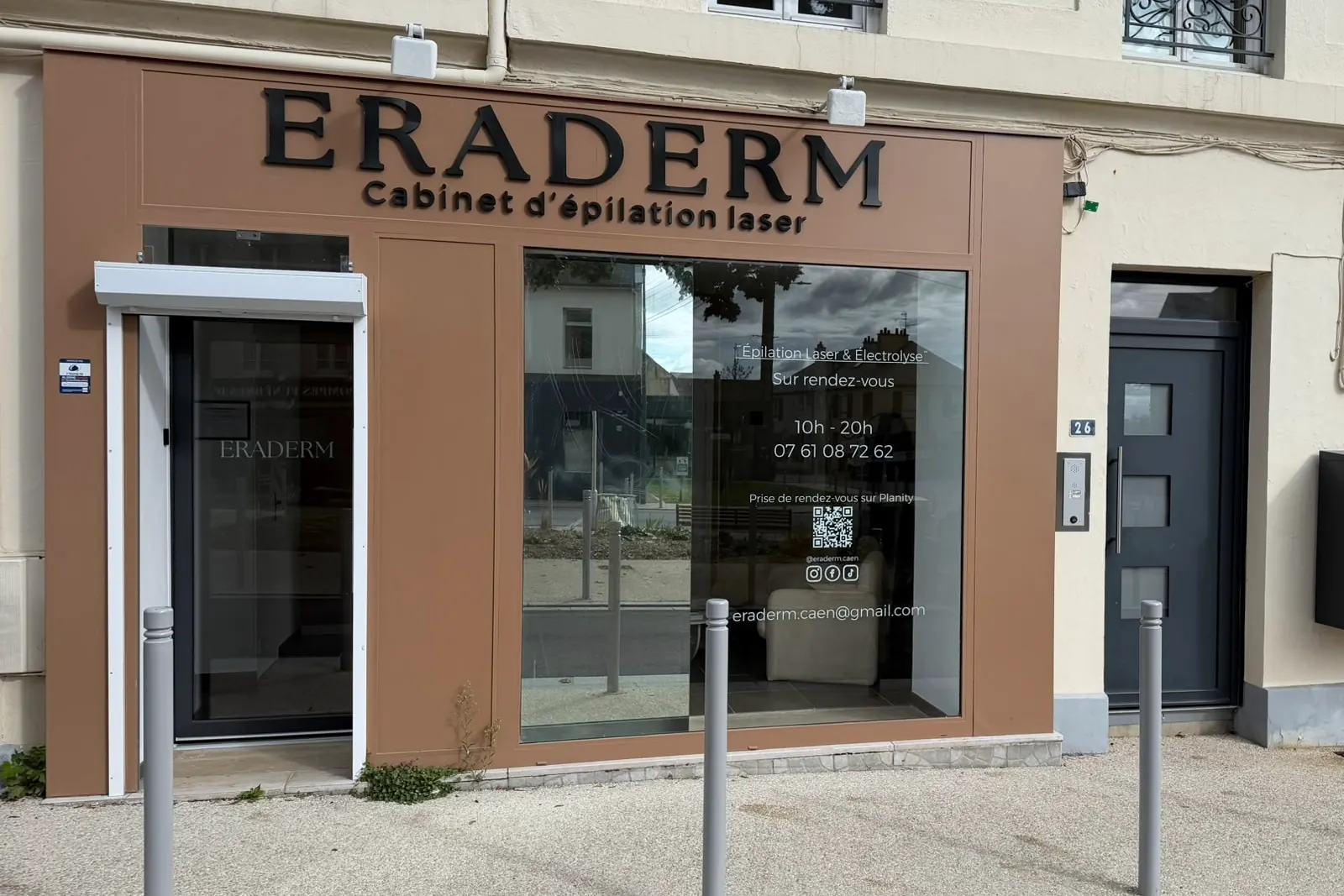 Façade du cabinet ERADERM, 26 rue de l'Église à Caen